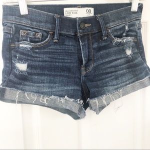 Abercrombie Low Rise Distressed Shorts 00
